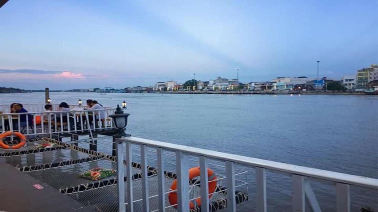 Horizon Hotel Surat Thani Dış mekan fotoğraf