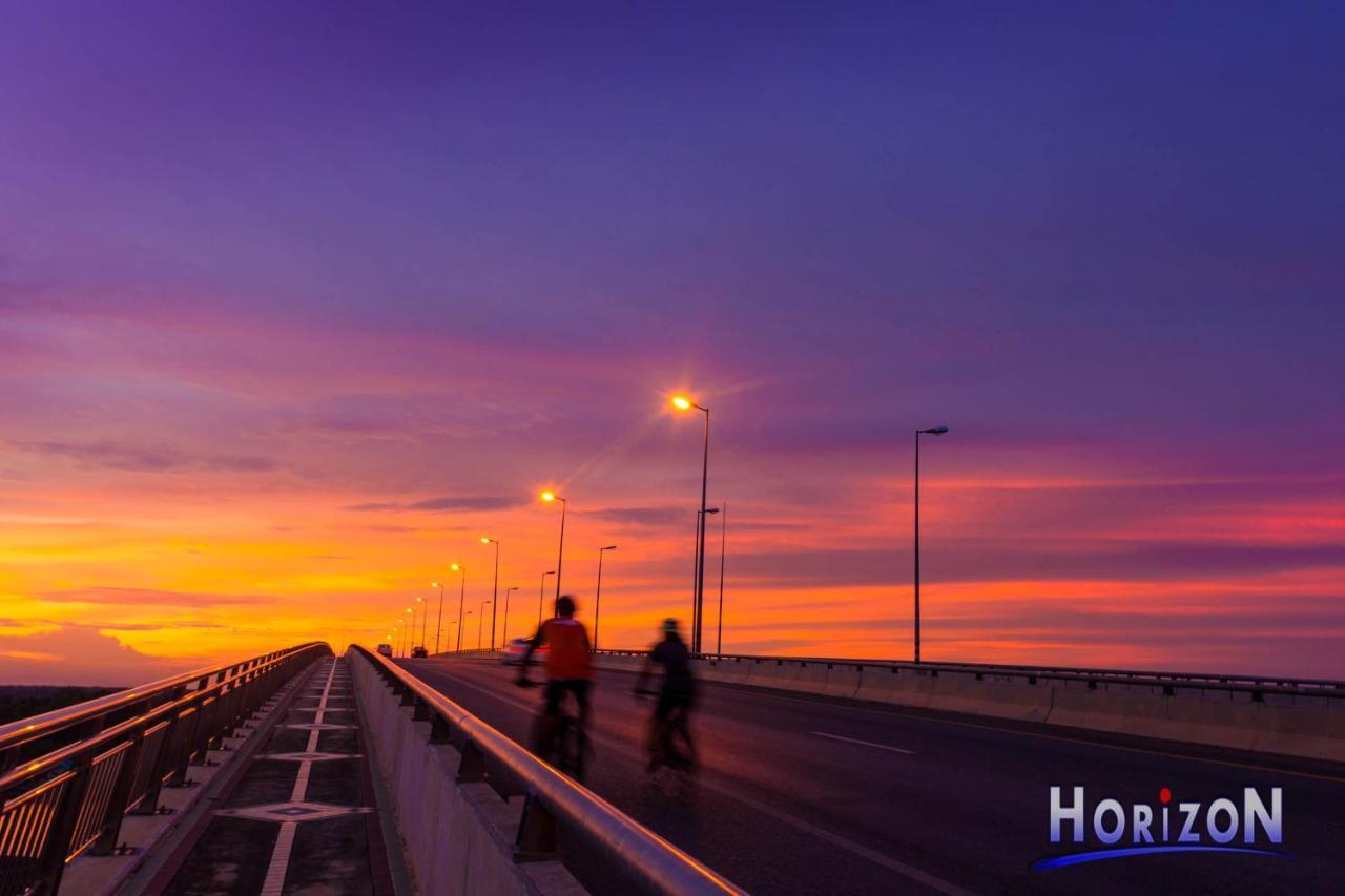 Horizon Hotel Surat Thani Dış mekan fotoğraf